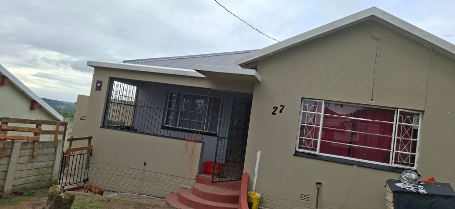 3 Bedroom Property for Sale in Summerpride Eastern Cape